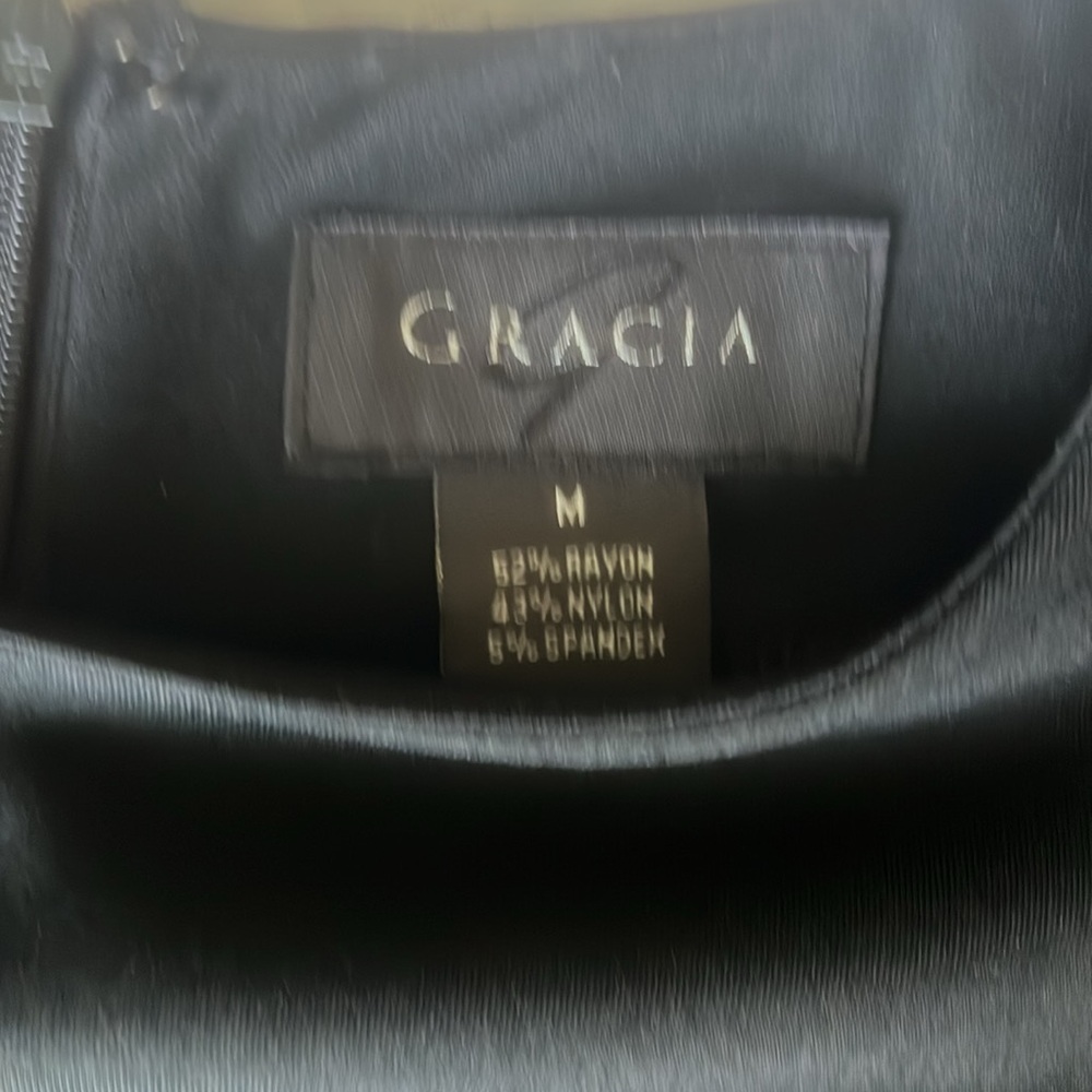Beautiful shirt - Picture 3 of 3